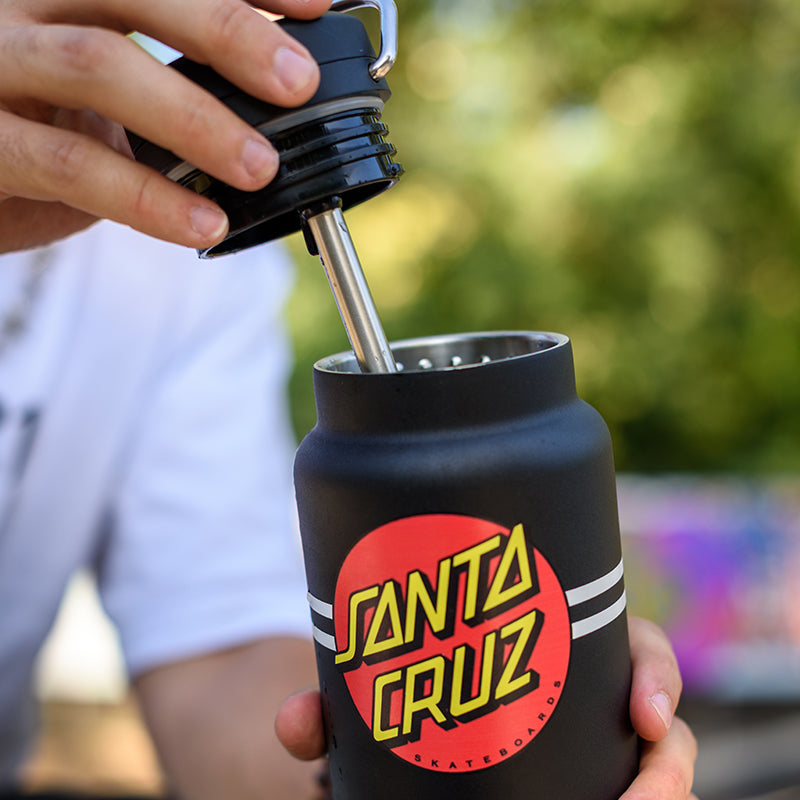 32oz-tkwide-with-twist-cap-santa-cruz-f5 32oz_tkwide_twist_water_bottle_santacruz_dot_lidoff_square.jpg