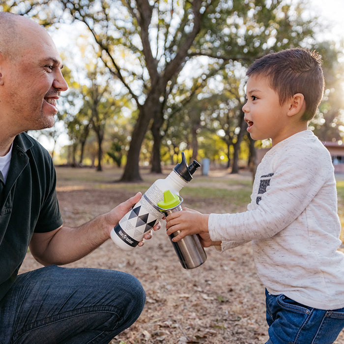 classic-kid-sippy-cap-o6 K12CNSIPPY-BS-sippy_cap_dad_lifestyle.jpg