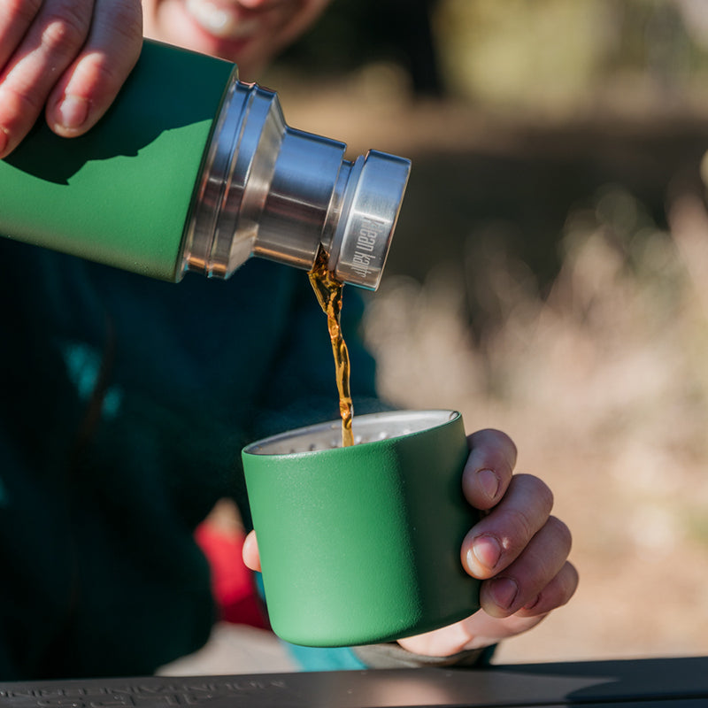 tkpro-maintenance-kit-b6 tkpro_32oz_thermos_green_pourthrough_lifestyle.jpg